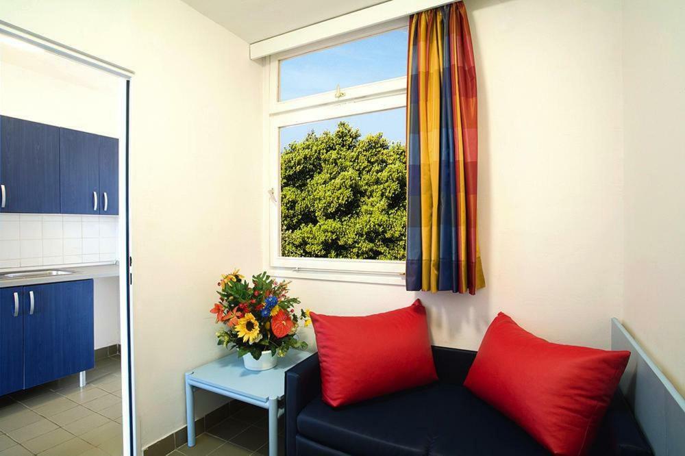 Apartment Holiday Lanterna Sunny By Valamar Sunset Cis01221 Cya Porec