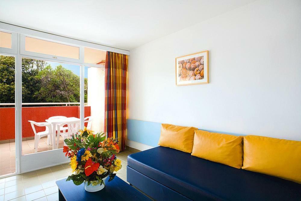 Holiday Lanterna Sunny By Valamar Sunset Cis01221 Cya Apartment